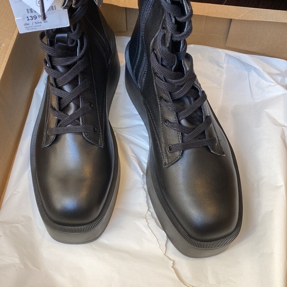 NWT Zara Flat Platform Leather Boots - Picture 10 of 16